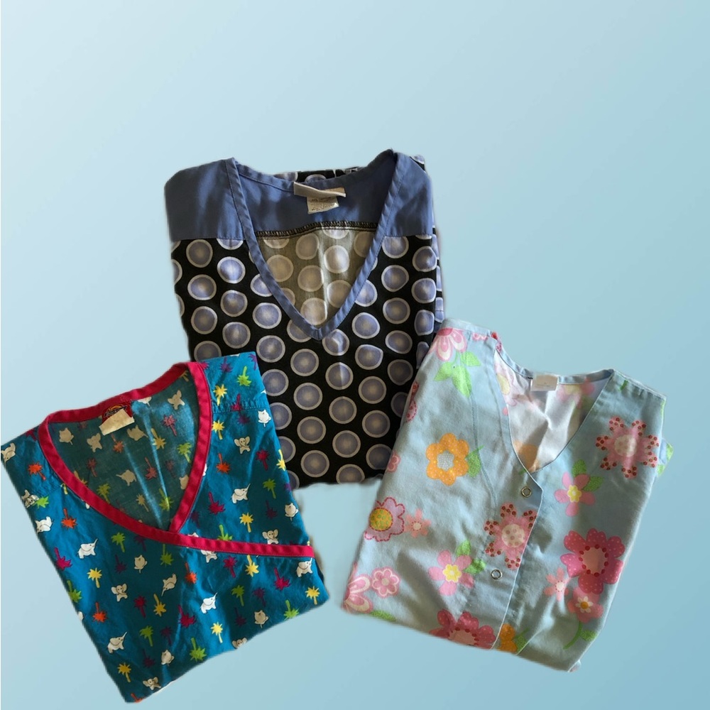 Scrubs Tops, Women’s 2 are X Small, 1 size Small
